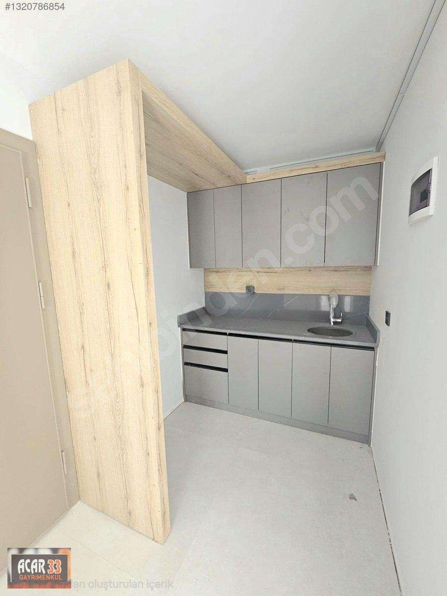 İş Yeri · 1+1 · 63 m² · Yeniköy