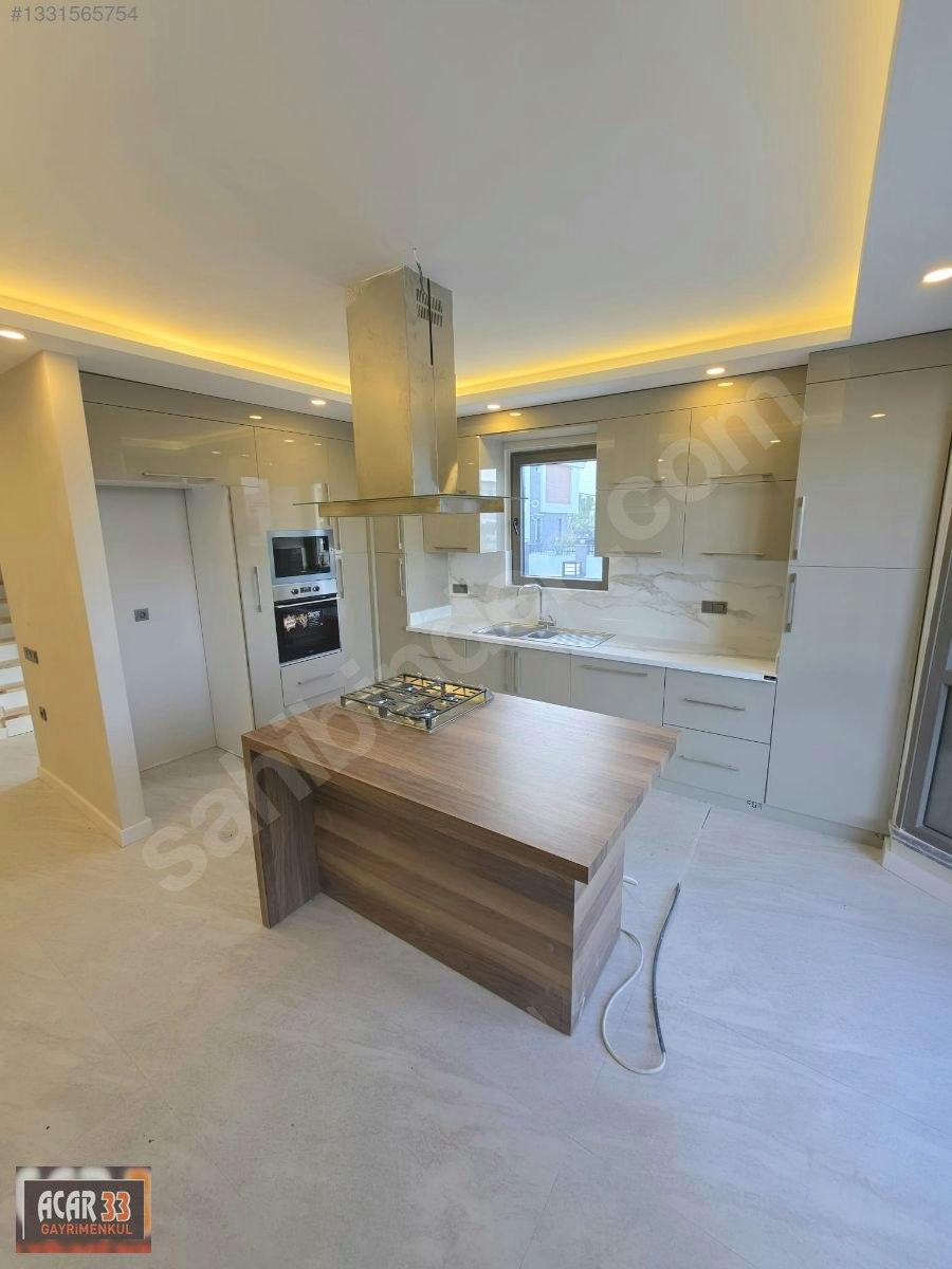 Villa · 5+1 · 260 m² · Yeniköy
